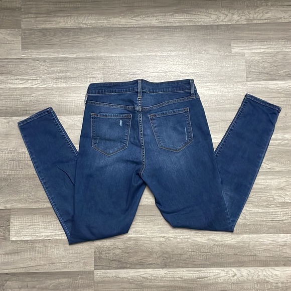 Old Navy Rockstar Women’s Mid-Rise Skinny Jeans - Picture 2 of 2